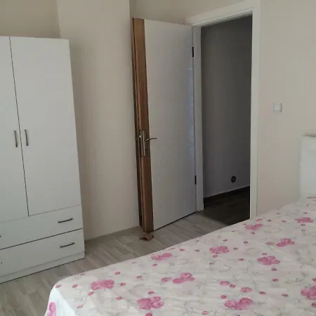 شقة House For Rent In *